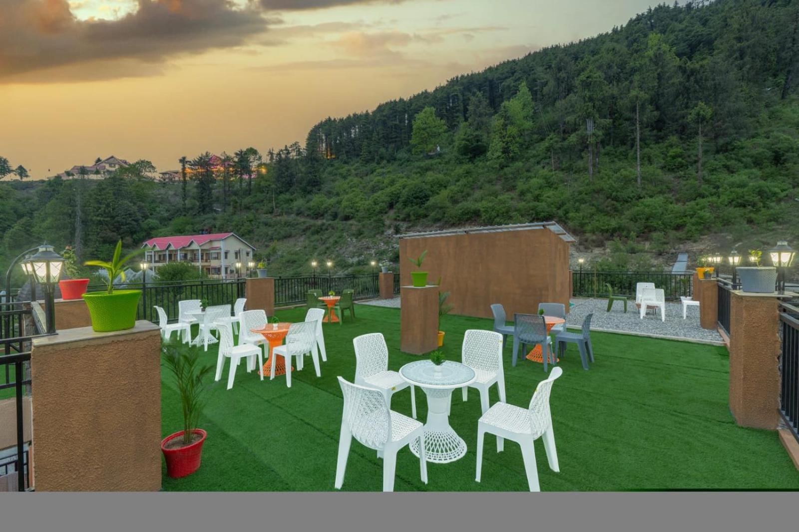 The Countryside Retreat I Vacations I Conference I Mice I Family Events I Open Air Terrace I Sky Bonfire I Kufri By Exotic Stays Shimla Exterior photo