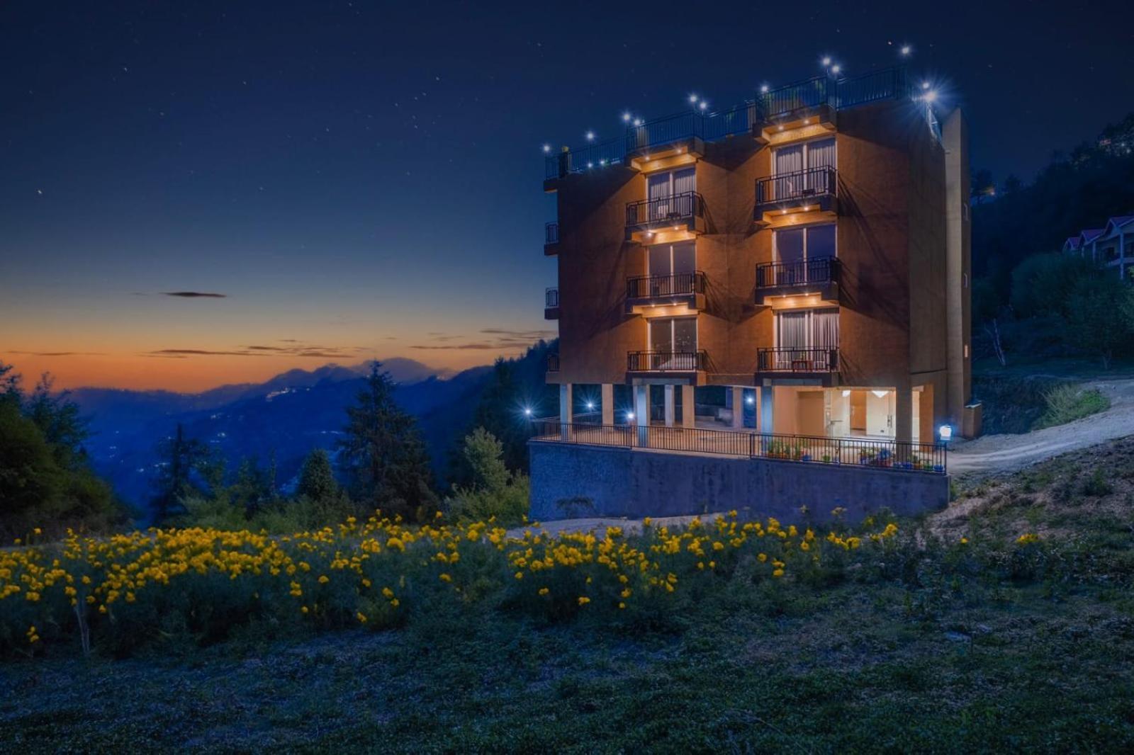 The Countryside Retreat I Vacations I Conference I Mice I Family Events I Open Air Terrace I Sky Bonfire I Kufri By Exotic Stays Shimla Exterior photo